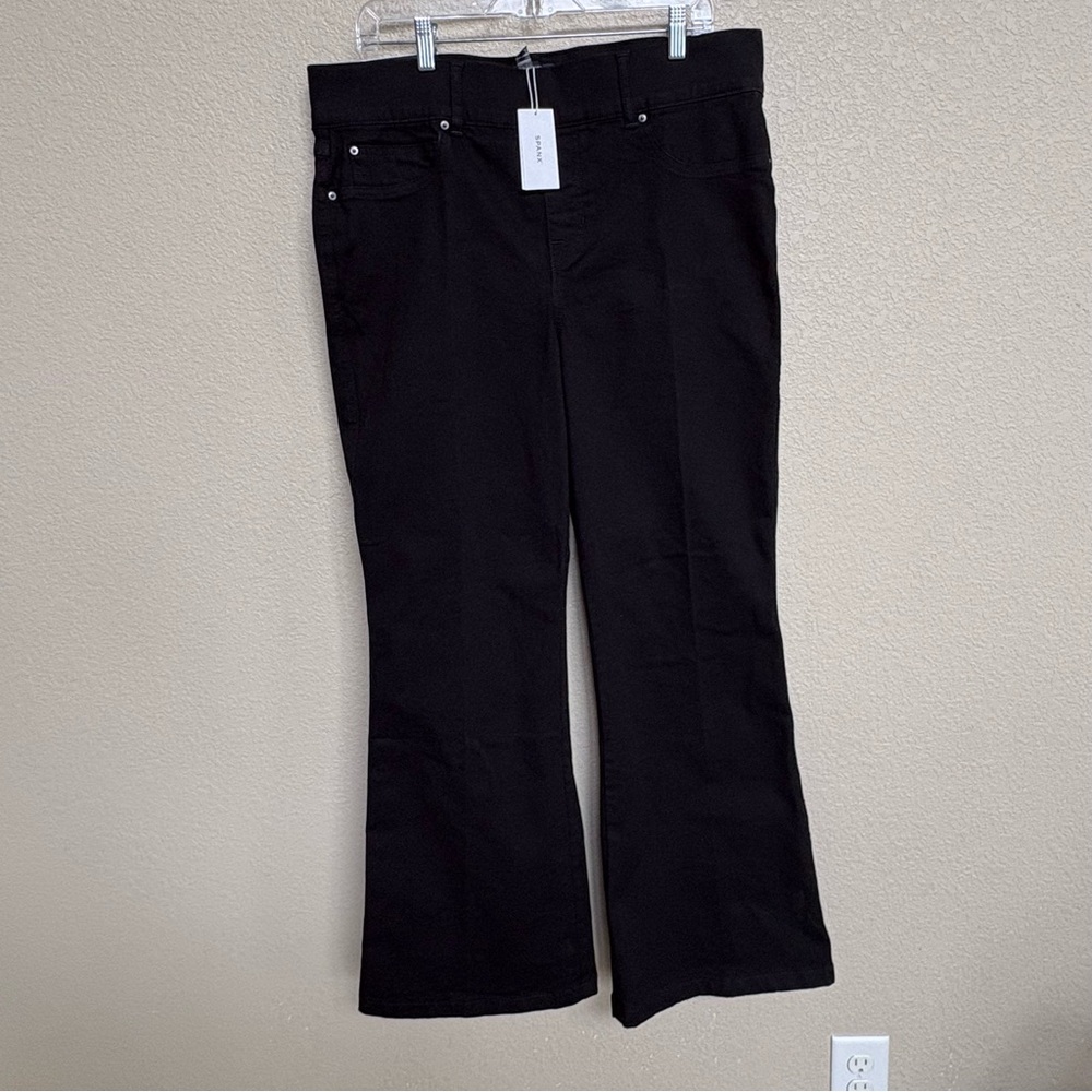 NWT SPANX Black High Rise Flare Stretch‎ Pull-On Jeans Women’s 1X Flattering
